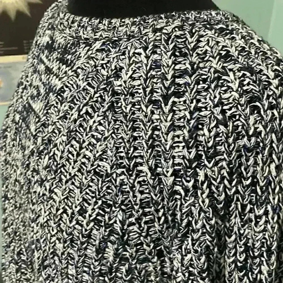 Banana republic, chunky, metallic light weight sweater petite large - Picture 2 of 7